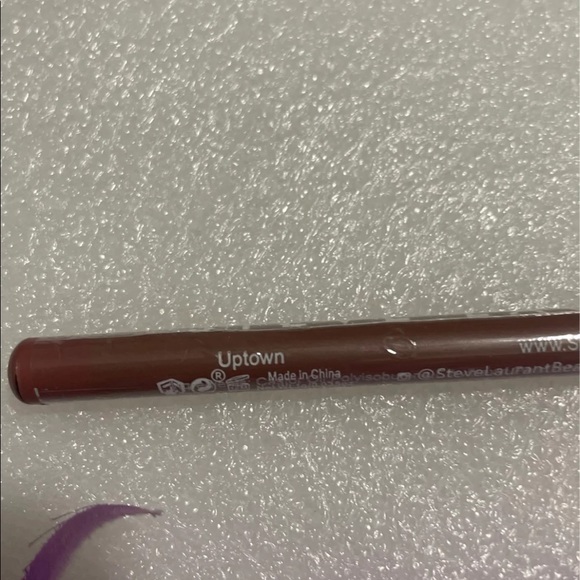 Steve Laurent lipliner - Picture 2 of 2